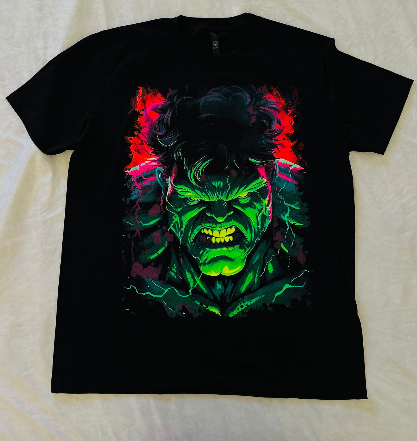 Incredible Hulk Wrath Mode Vibrant Neón T-Shirt (Front & Back Print)